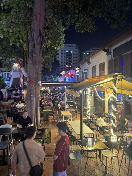 High yield 2.5-storey shophouse with nightclub, bar, restaurant licence